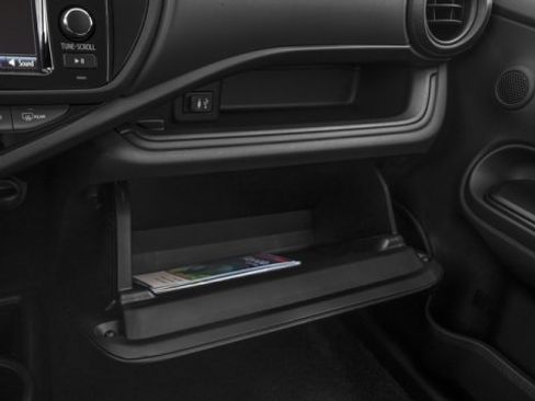 Used 2016 Toyota Prius C Two image 20