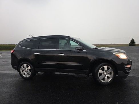 Used 2013 Chevrolet Traverse LTZ image 2