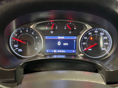 Used 2024 GMC Terrain SLT image 15