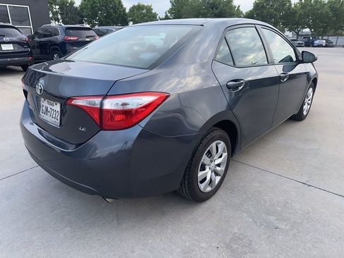 Used 2015 Toyota Corolla LE image 5