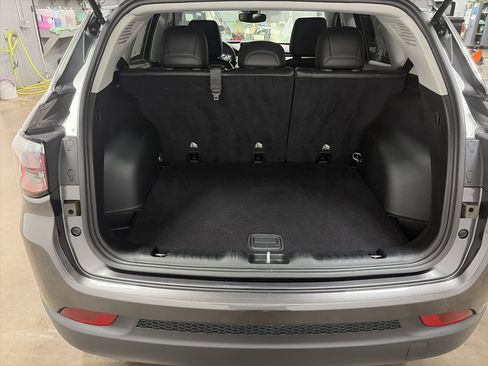 Used 2022 Jeep Compass Limited image 26