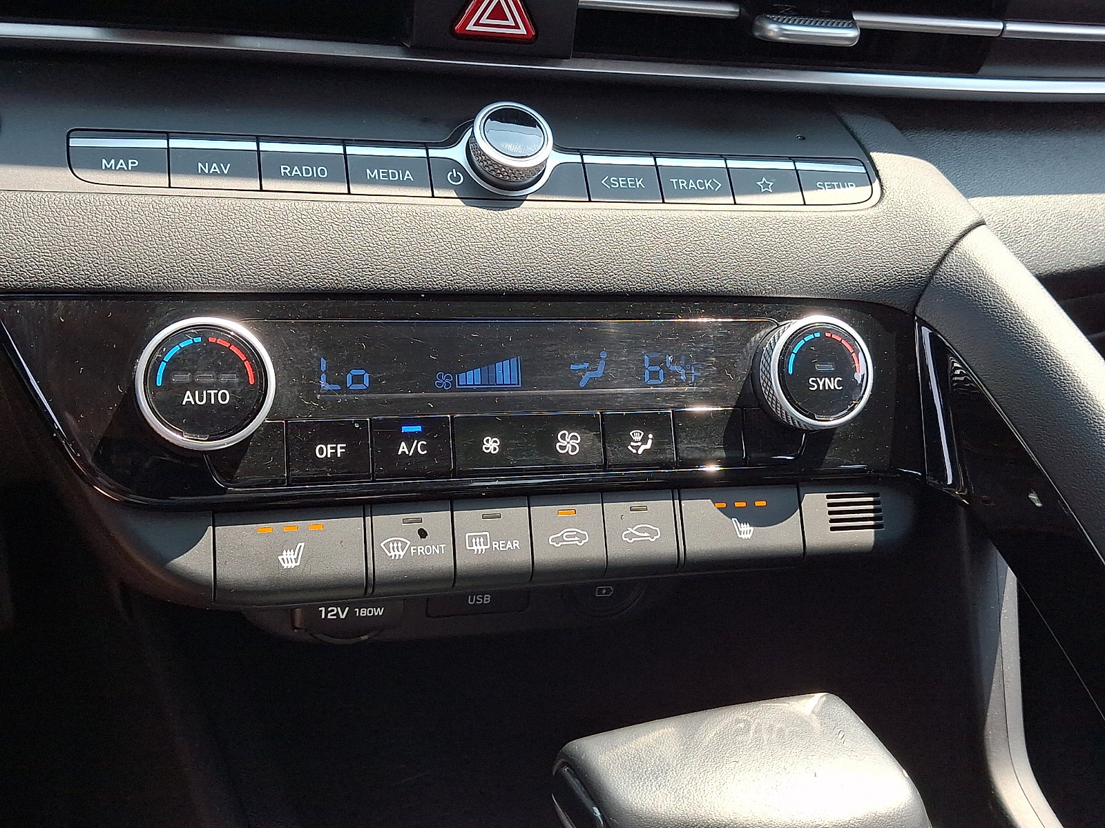 Used 2023 Hyundai Elantra SEL w/ Convenience Package FWD image 14