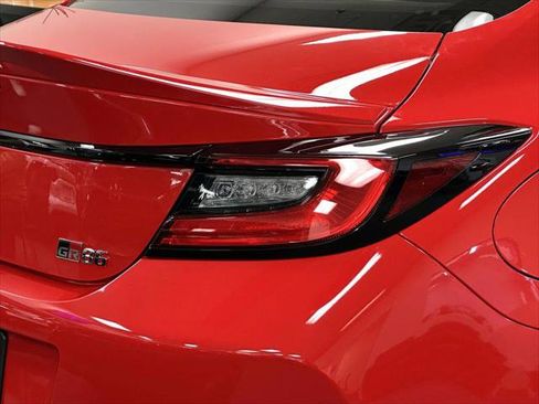 Certified 2025 Toyota GR86 Premium image 14