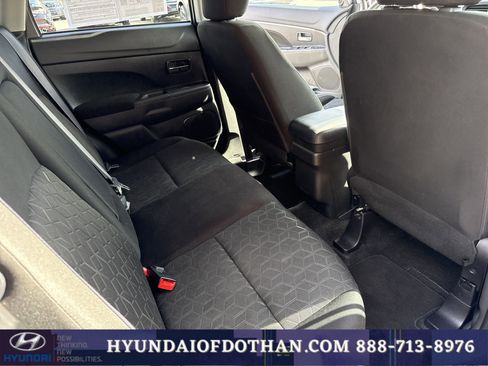 Used 2023 Mitsubishi Outlander Sport AWD image 14