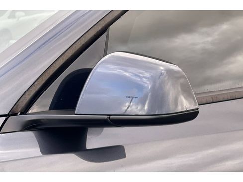 Used 2024 Tesla Model Y Standard Range image 48