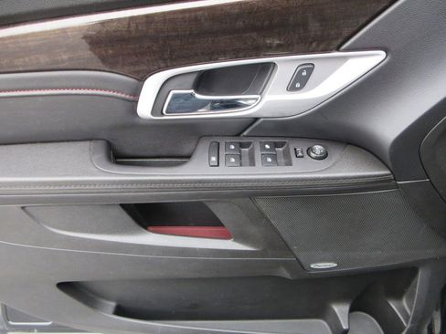 Certified 2017 GMC Terrain Denali image 23