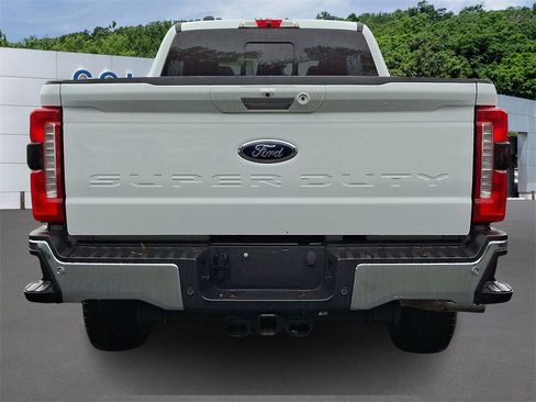 Certified 2024 Ford F250 Lariat w/ Lariat Ultimate Package image 4