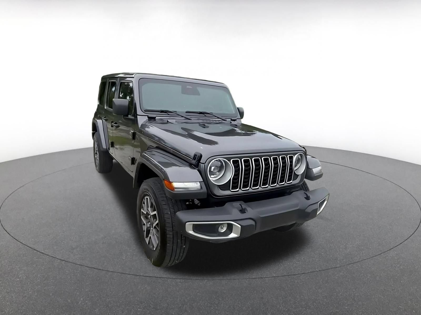 Used 2025 Jeep Wrangler Unlimited Sahara AWD/4WD image 3