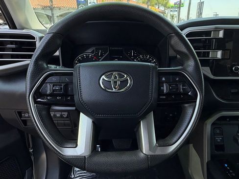 Used 2022 Toyota Tundra SR5 w/ SR5 Convenience Package AWD/4WD image 20