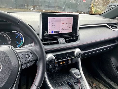 Used 2023 Toyota RAV4 SE w/ Weather & Moonroof Package image 8