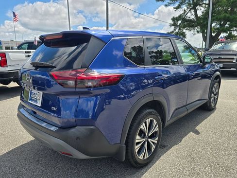 Used 2022 Nissan Rogue SV FWD image 5