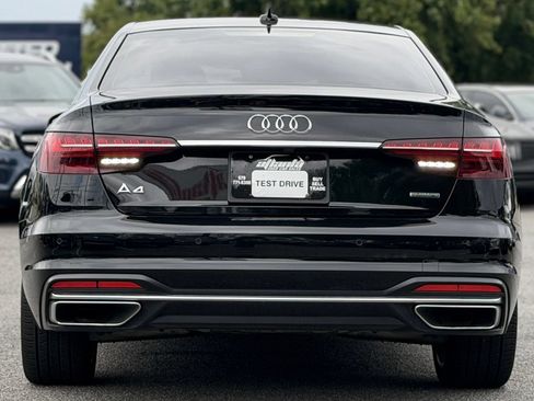 Used 2022 Audi A4 2.0T Premium w/ Convenience Package AWD/4WD image 4