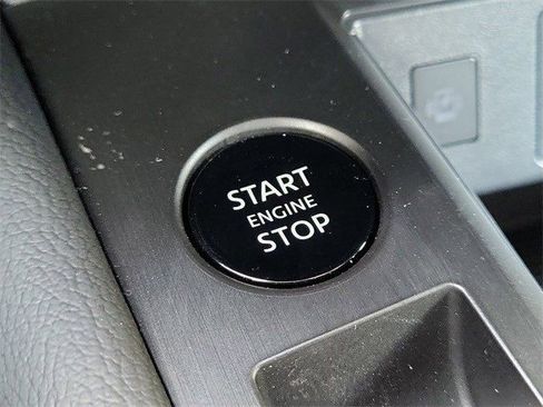 New 2026 Nissan Kicks SR w/ Illumination Package image 16