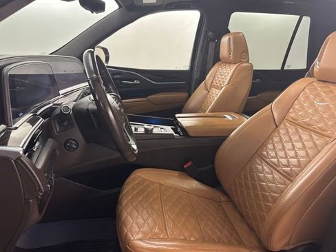 Used 2021 Cadillac Escalade Sport RWD image 22