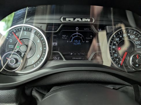 Used 2022 RAM 1500 Laramie w/ Sport Appearance Package AWD/4WD image 18