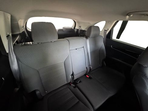 Used 2019 Kia Sorento FWD w/ Option Group 020 image 16
