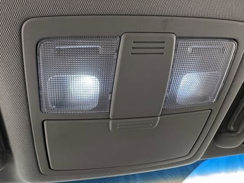 Used 2013 Kia Sorento LX image 30