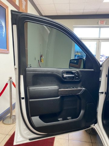 Used 2021 Chevrolet Silverado 1500 LTZ w/ Safety Package II AWD/4WD image 15