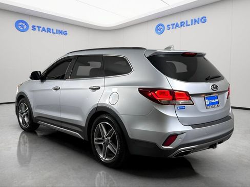 Used 2017 Hyundai Santa Fe Limited FWD image 5