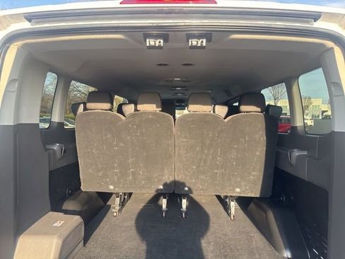 Used 2023 Ford Transit 350 XLT image 9