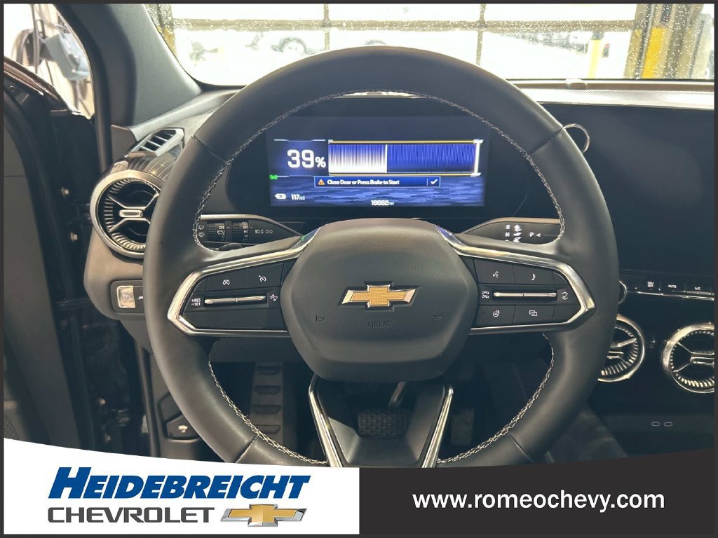 Used 2024 Chevrolet Blazer EV LT AWD/4WD image 18