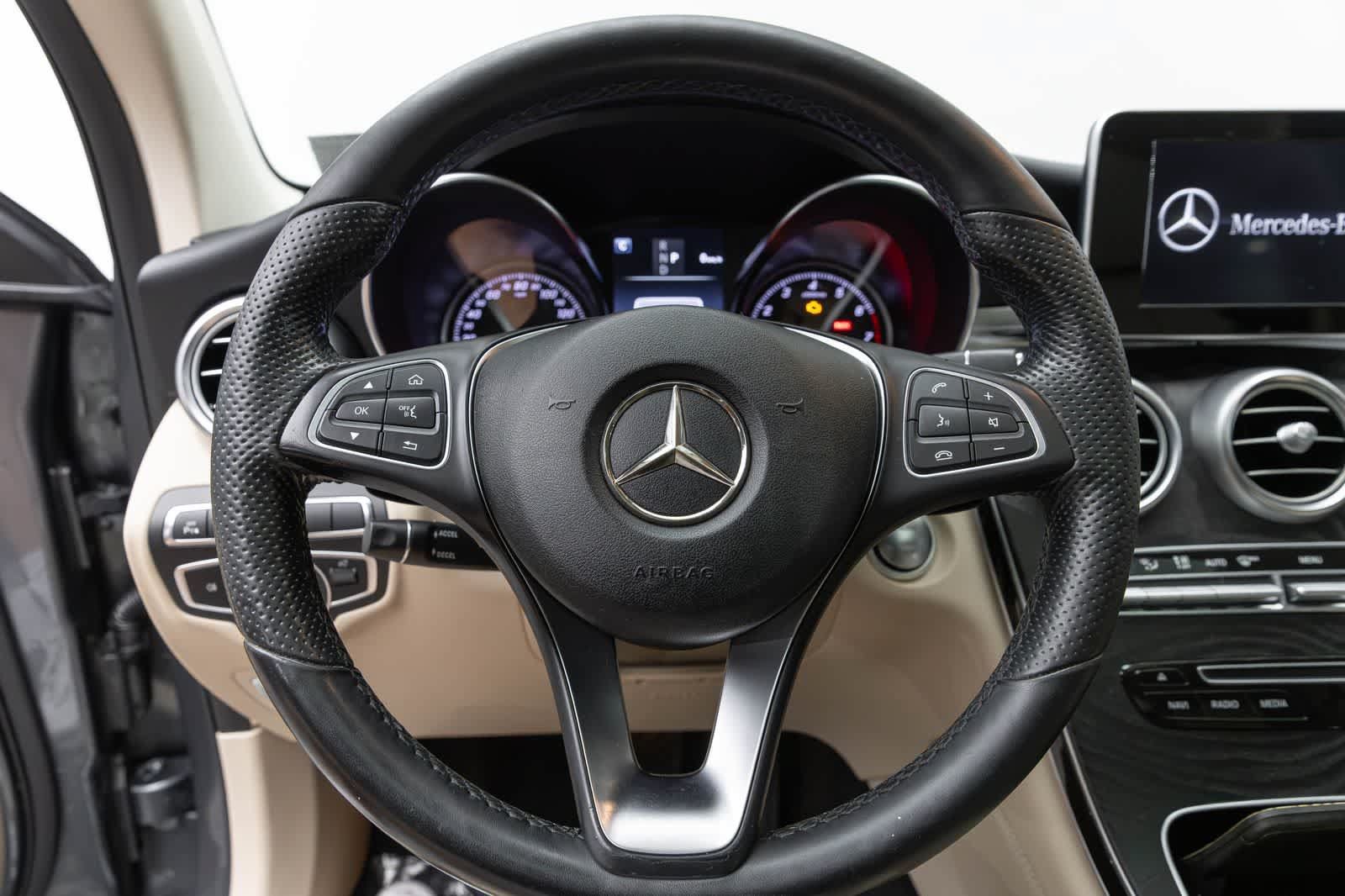 Used 2018 Mercedes-Benz GLC 300 4MATIC image 13