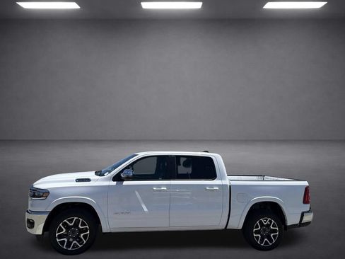 Used 2025 RAM 1500 Laramie AWD/4WD image 5