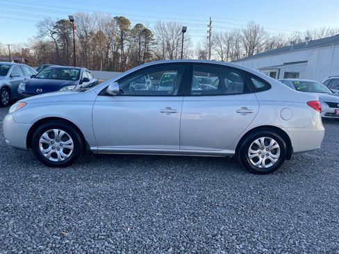 Used 2010 Hyundai Elantra GLS image 3