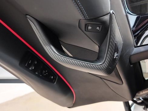 Used 2019 BMW i8 Coupe image 11