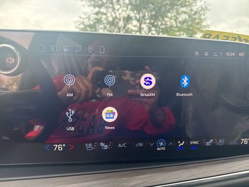 New 2026 Chevrolet Suburban Premier image 37