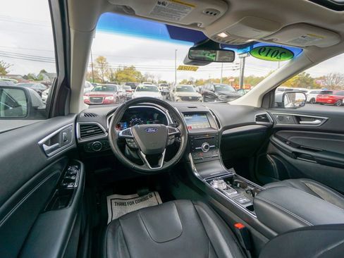 Used 2019 Ford Edge Titanium w/ Equipment Group 301A image 15