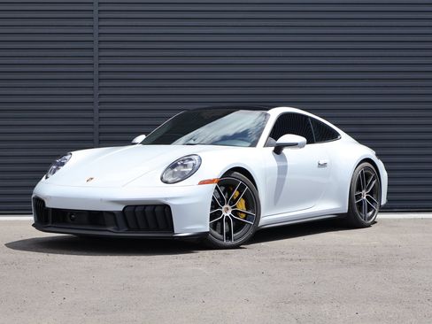 Certified 2025 Porsche 911 Carrera 4 GTS AWD/4WD image 3