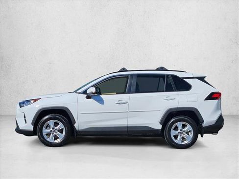 Used 2020 Toyota RAV4 XLE w/ Convenience Package FWD image 9