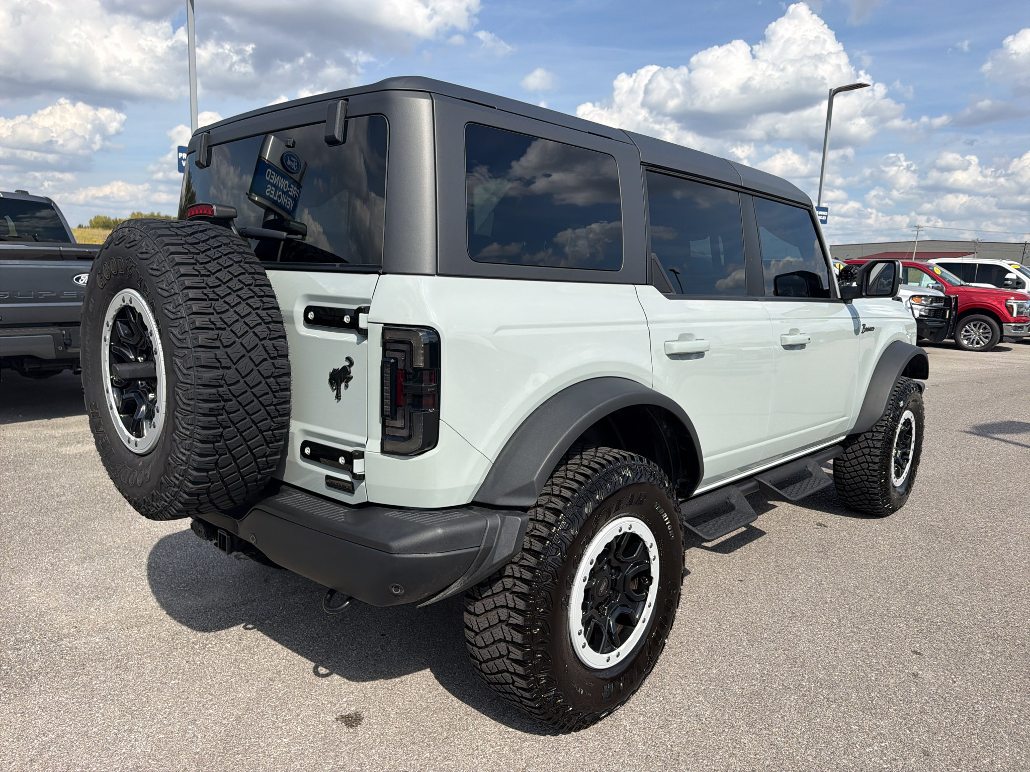 Used 2023 Ford Bronco Badlands AWD/4WD image 5