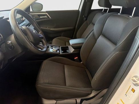 Used 2022 Mitsubishi Outlander ES FWD image 19