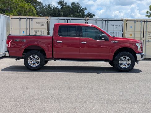 Used 2015 Ford F150 XLT w/ Equipment Group 302A Luxury AWD/4WD image 4