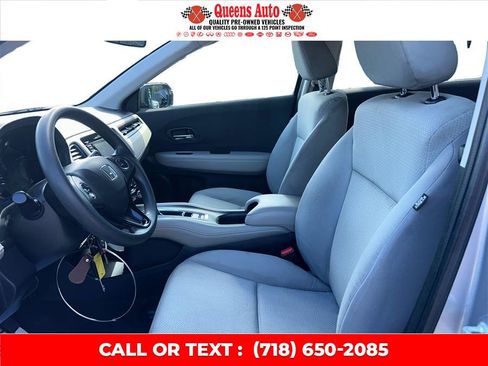 Used 2022 Honda HR-V LX image 10