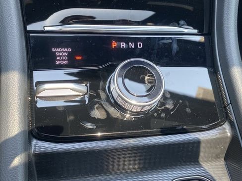 New 2025 Jeep Grand Cherokee Limited w/ Black Appearance Package image 25