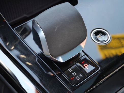 Used 2024 Land Rover Range Rover Sport Dynamic SE image 39