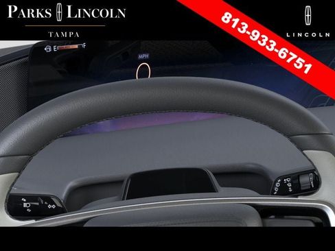 New 2026 Lincoln Navigator Reserve AWD/4WD image 13
