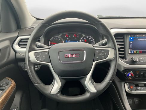 Used 2023 GMC Acadia SLE w/ Driver Convenience Package FWD image 13