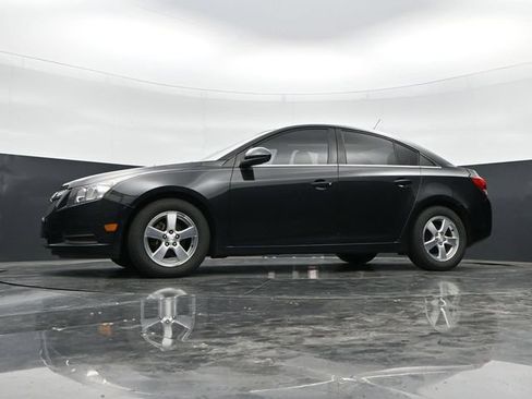 Used 2013 Chevrolet Cruze LT FWD image 39