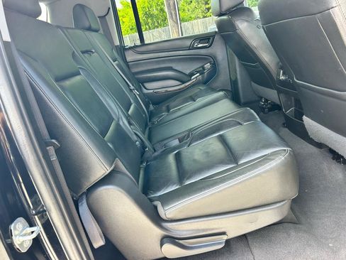 Used 2019 Chevrolet Suburban LT AWD/4WD image 11