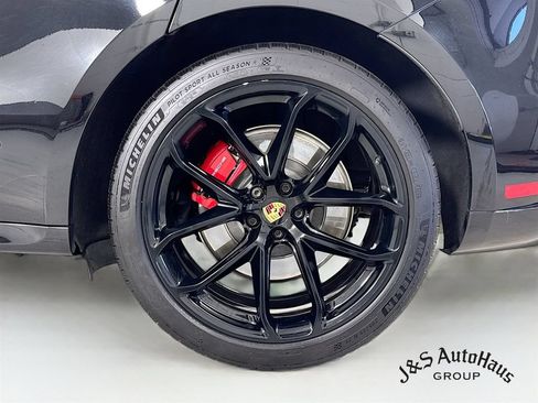 Used 2024 Porsche Macan GTS AWD/4WD image 40