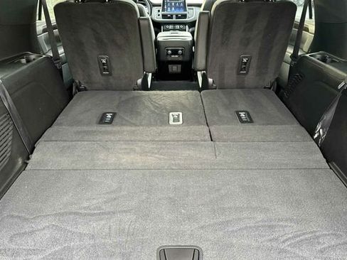 Used 2022 Chevrolet Tahoe Z71 w/ Luxury Package image 13