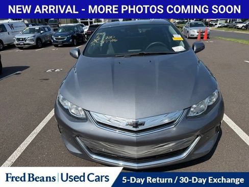Used 2019 Chevrolet Volt Premier w/ Driver Confidence II Package FWD image 2