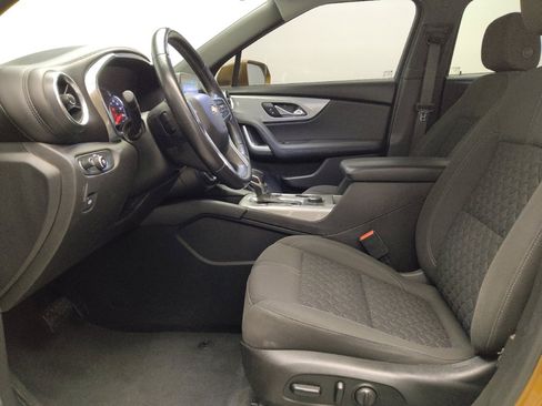 Used 2019 Chevrolet Blazer LT image 17
