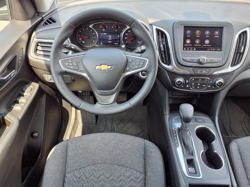 Used 2023 Chevrolet Equinox LT FWD image 6