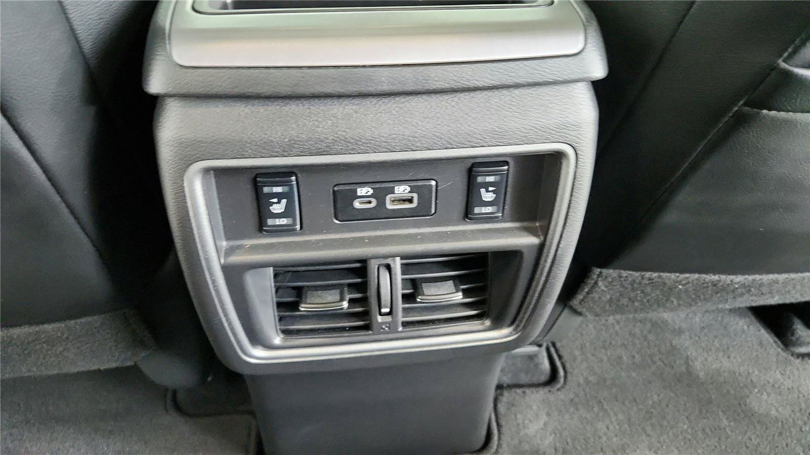 Used 2024 Nissan Murano SL FWD image 20