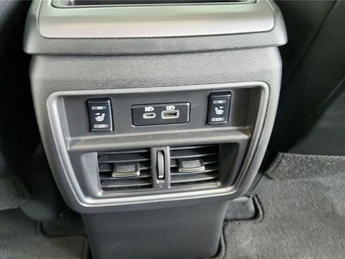 Used 2024 Nissan Murano SL FWD image 20